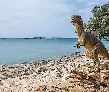 Apartment Stunning View With Pool *