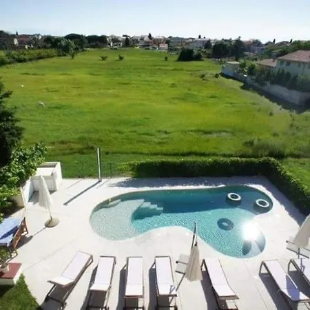 Stunning View With Pool *