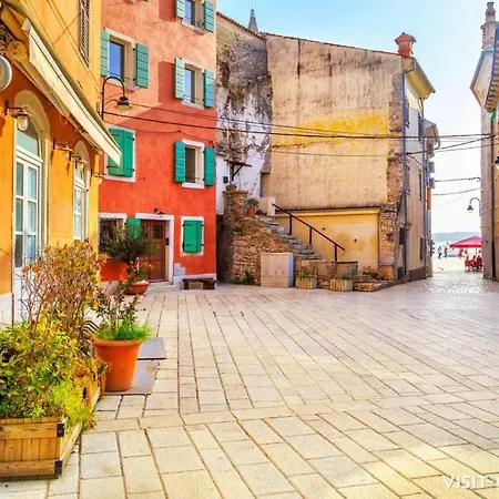 Stunning View With Pool Apartment *