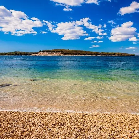 Stunning View With Pool * Valbandon